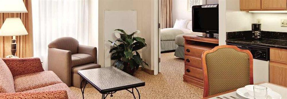 Homewood Suites By Hilton - Шарлотсвил Екстериор снимка