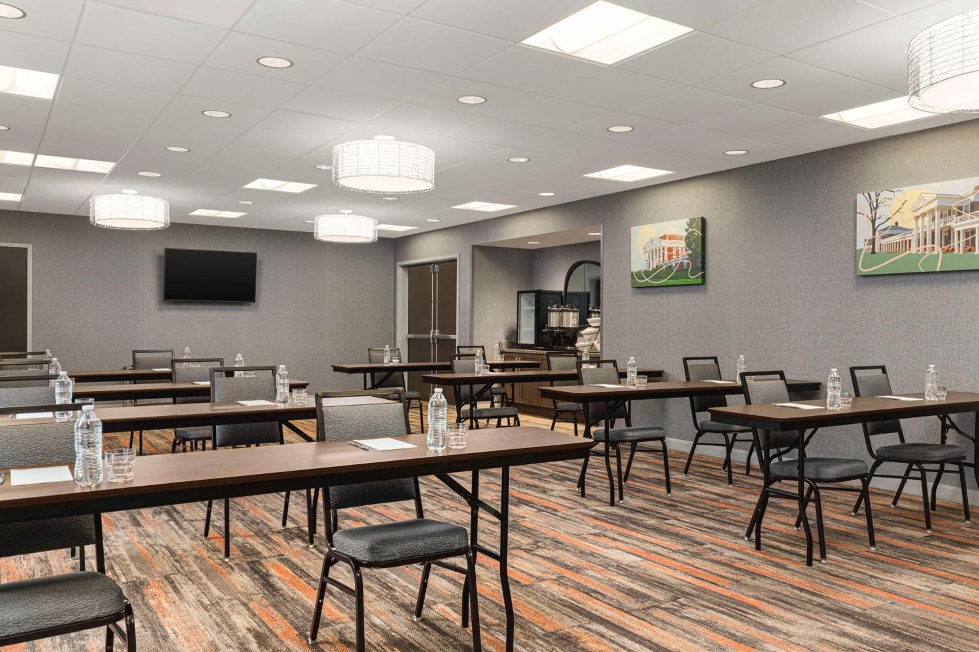 Homewood Suites By Hilton - Шарлотсвил Екстериор снимка